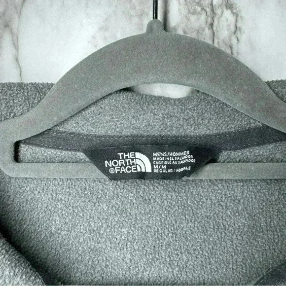 The North Face Mens Medium 1/4 Zip Jacket Gray Fleece Outdoors Hiking Camping - Picture 3 of 5